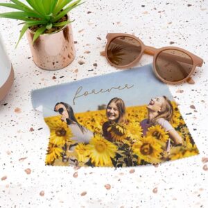 brillendoekje met foto bedrukken voorbeeld met meiden en zonnebloemen